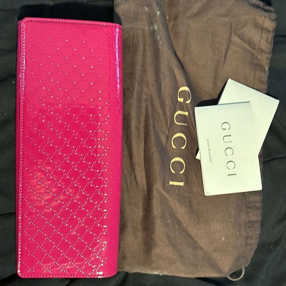 Gucci Patent Microguccissima Broadway Clutch